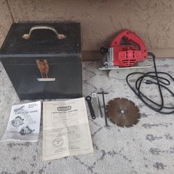 Milwaukee Electric 7 1/4 Circular Hand Saw, 2 Blades, Metal Case, Manual, Excellent Condition,  Works Great