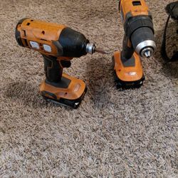 2 Drills 2 Batteries No Charger Working Good