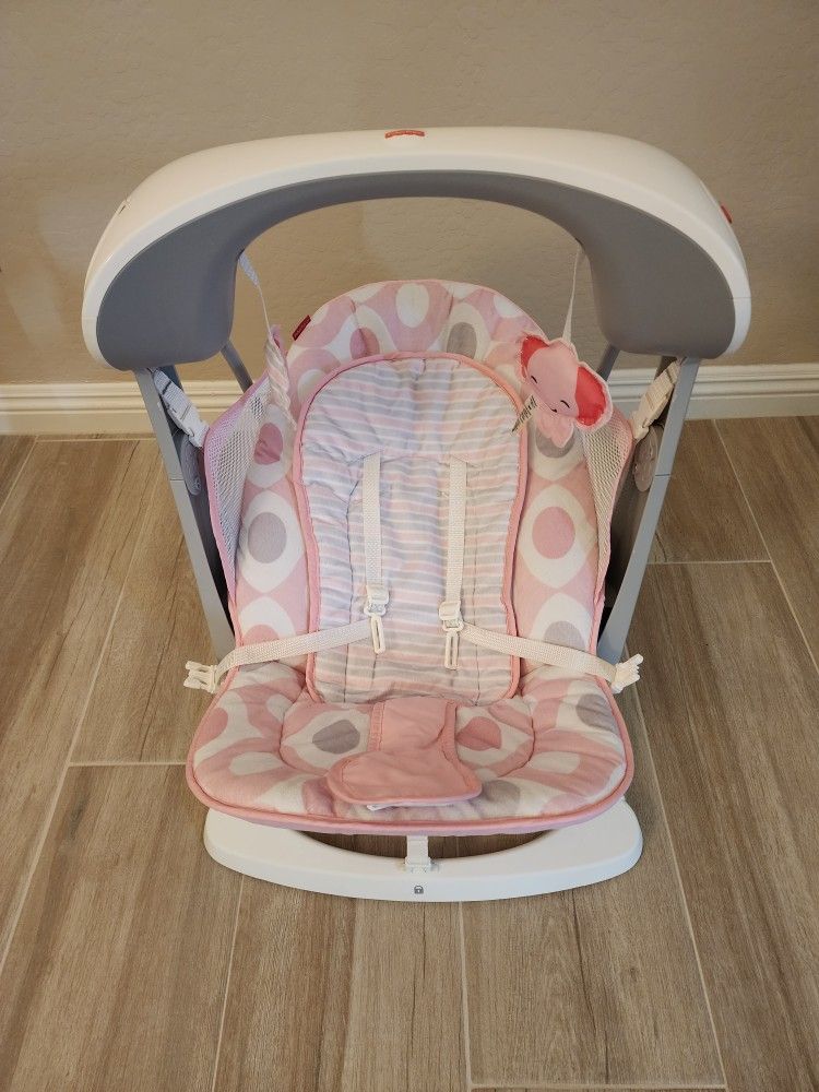 Fisher-Price Deluxe Take-Along Swing