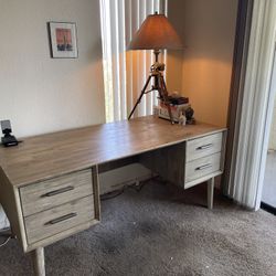 FREE lamp with purchase of desk and matching dresser