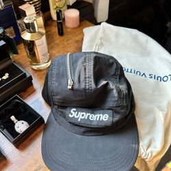 Supreme Hat 
