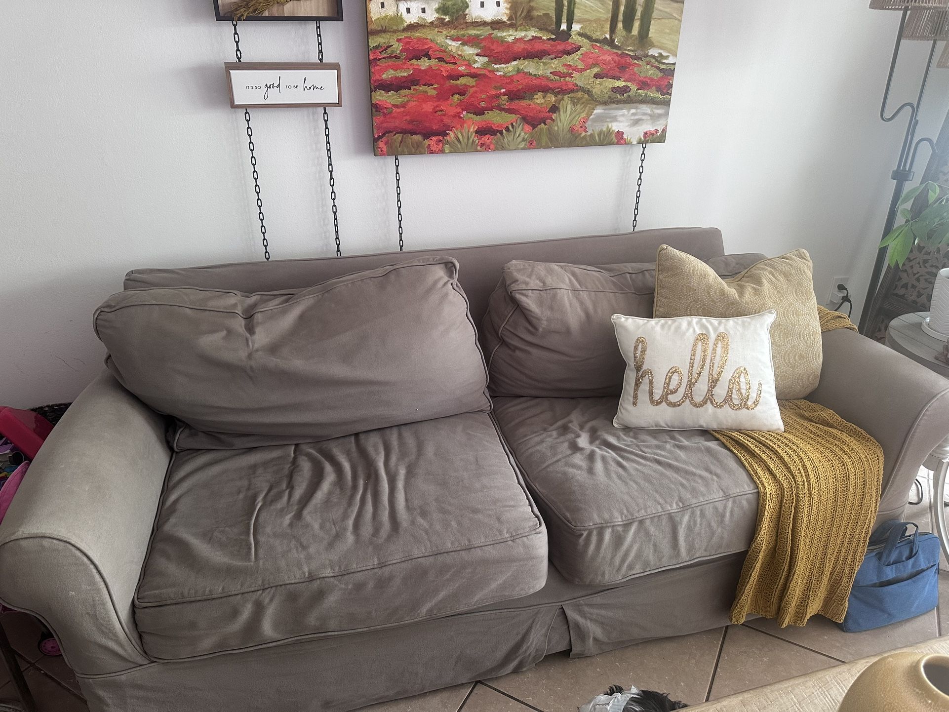 Sofa/couch For sale