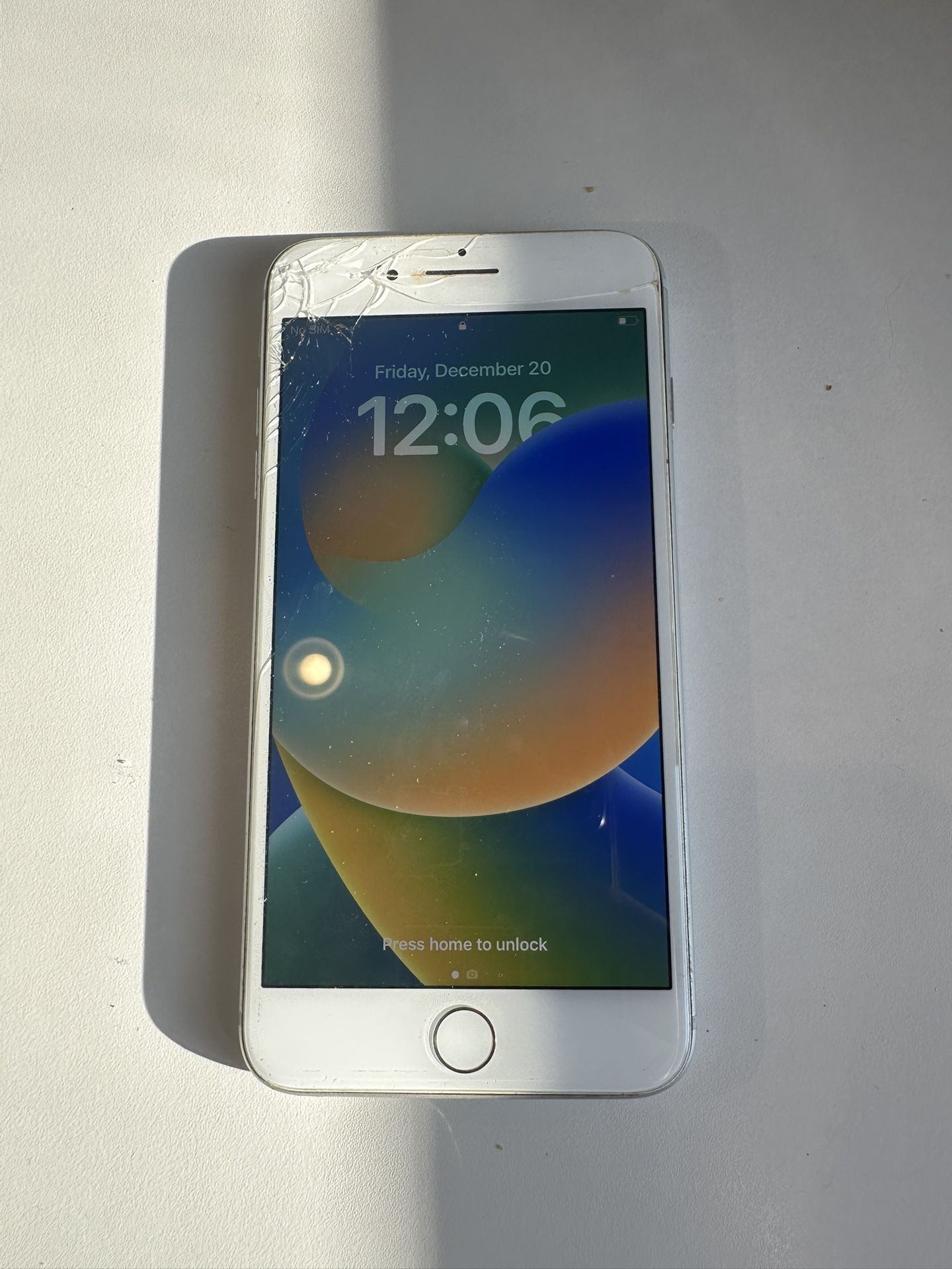 iPhone 8 Plus Silver 64GB Desbloqueado ✅
