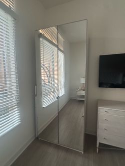 Mirrored Ipax cabinet