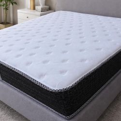 NEW KING MATTRESS SET