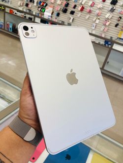 iPad Pro M5 11inch 256gb WiFi and cellular