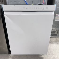 Unused LG Dishwasher With 3 Racks 