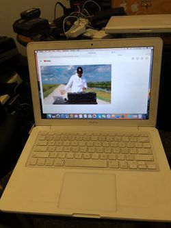 13 inches MacBook 2010