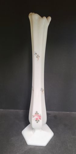 Vintage Westmoreland Rose Milk Glass Bud Vase 