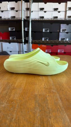 New Nike Reactx Rejuven8 Slide Sandals Slippers Volt Men’s 9