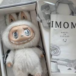 The monster Angel In The Clouds 