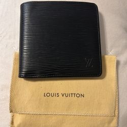 Men’s LV Black Epi Bifold Wallet