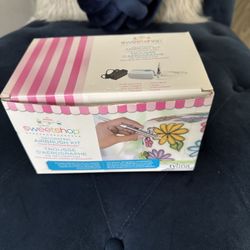 Brand New Cake Airbrush Kit 