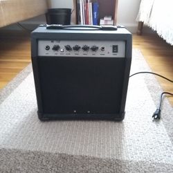 Guitar Amplifier 