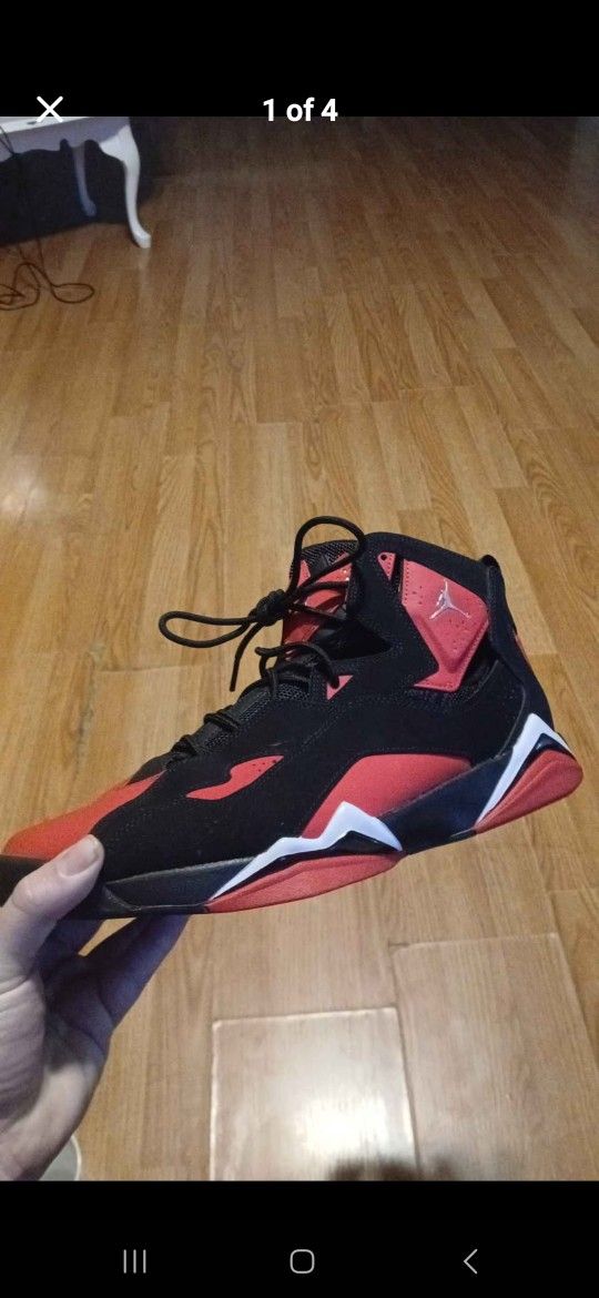 Jordan True Flight
