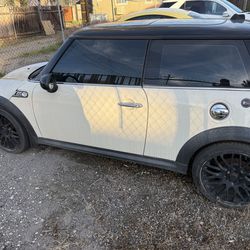 2009 Mini Coop S