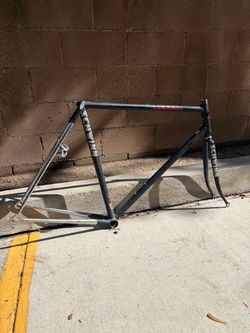 Schwinn Circuit road frame