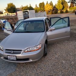 Awesome Family Great Mileage Car Honda EX 128,000 Miles