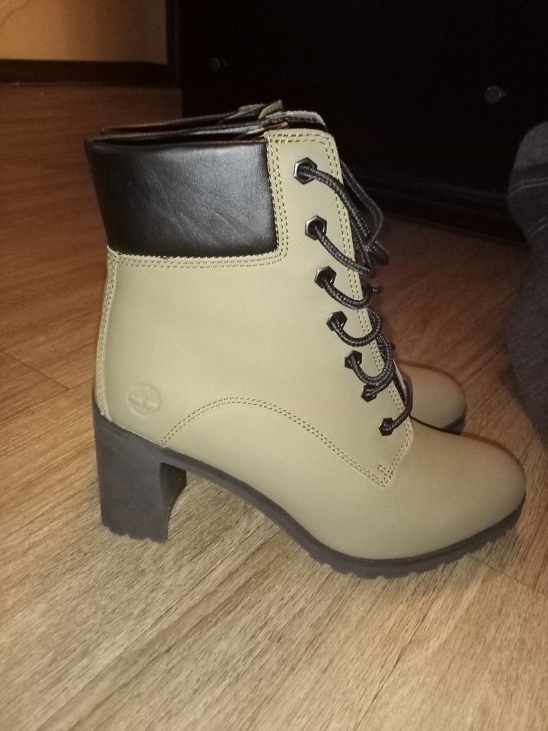 Women's Timberland Heeled Boots