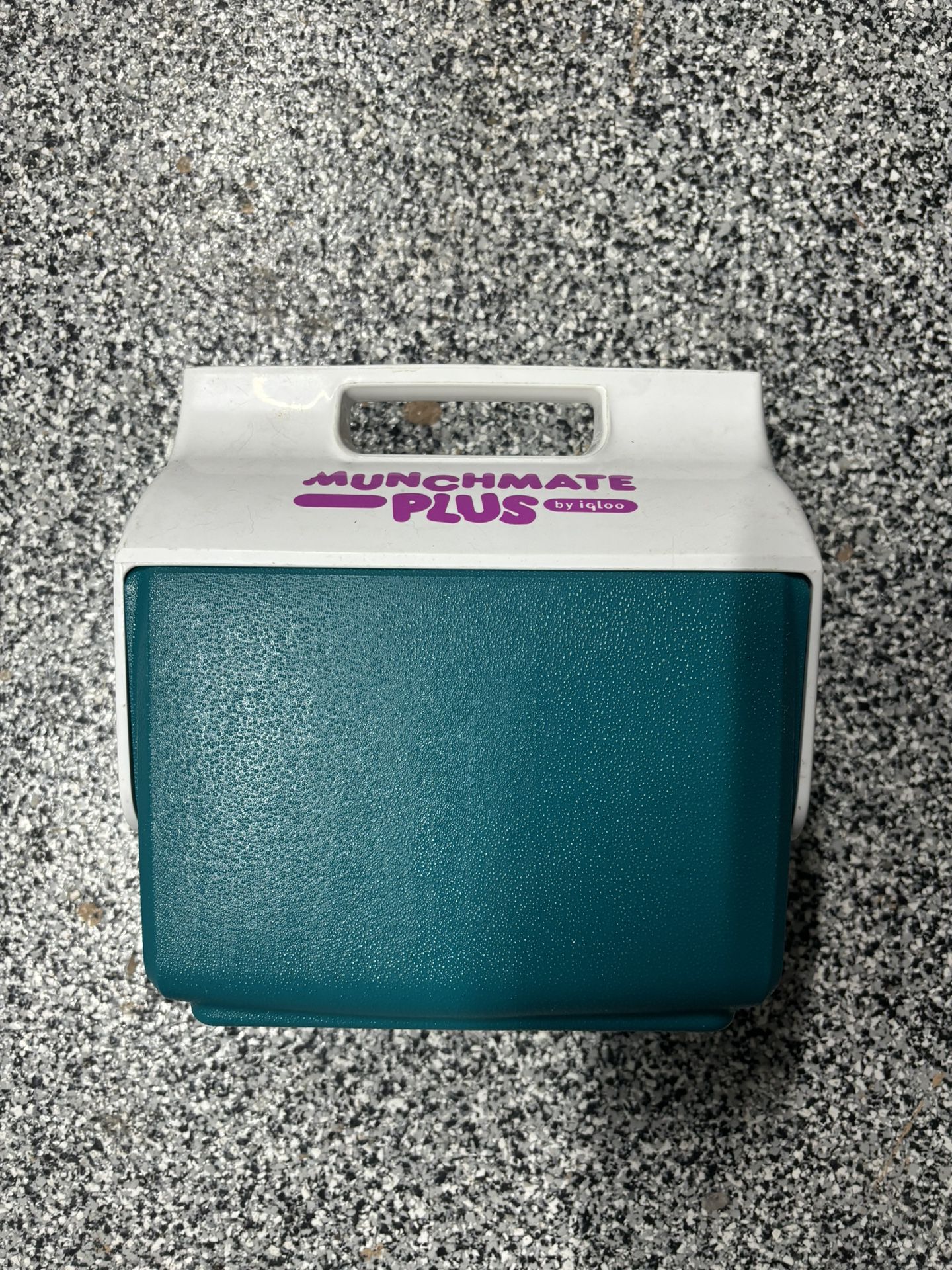 Igloo munchmate Cooler For Lunch, Retro Vintage Look 
