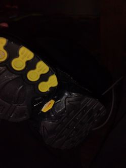 Nike Air Max plus size:11c