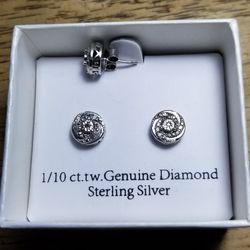 BEAUTIFUL SILVER DIAMOND EARRINGS (GREAT MOTHER'S DAY GIFT)