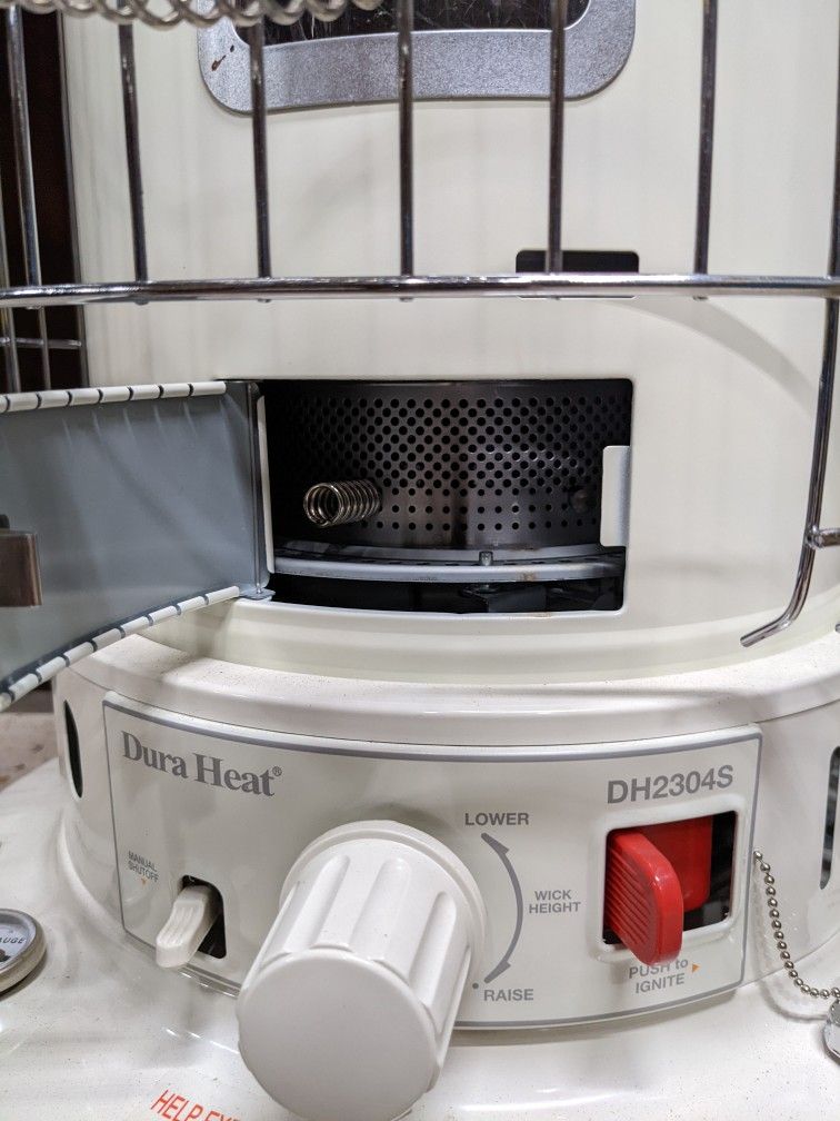 DuraHeat Portable Convection Kerosene Heater Provides 23,800 Btu's of  Warmth for Sale in Bloomingdale, NJ - OfferUp