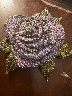Heidi daus rose brooch