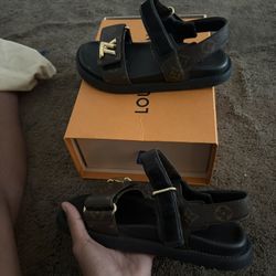 Louis Vuitton LV Sunset Flat Comfort Sandal