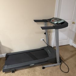 Weslo Treadmill Lightweight Comfortable Cushioning Folds For Easy Storage 