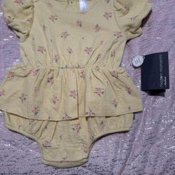 Baby Girl Size 6-9 Months Yellow Floral Bodysuit Romper Ruffles