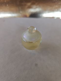 Vintage Noa mini perfume bottle