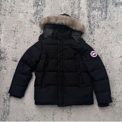 Canada Goose Wyndham Parka Brand New