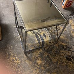 Set Of 2 End Tables 