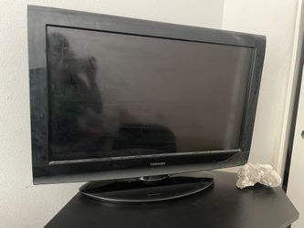 Toshiba 32” Television