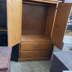 🎁OAK  COLOR ARMOIRE-SOLID WOOD 🎁