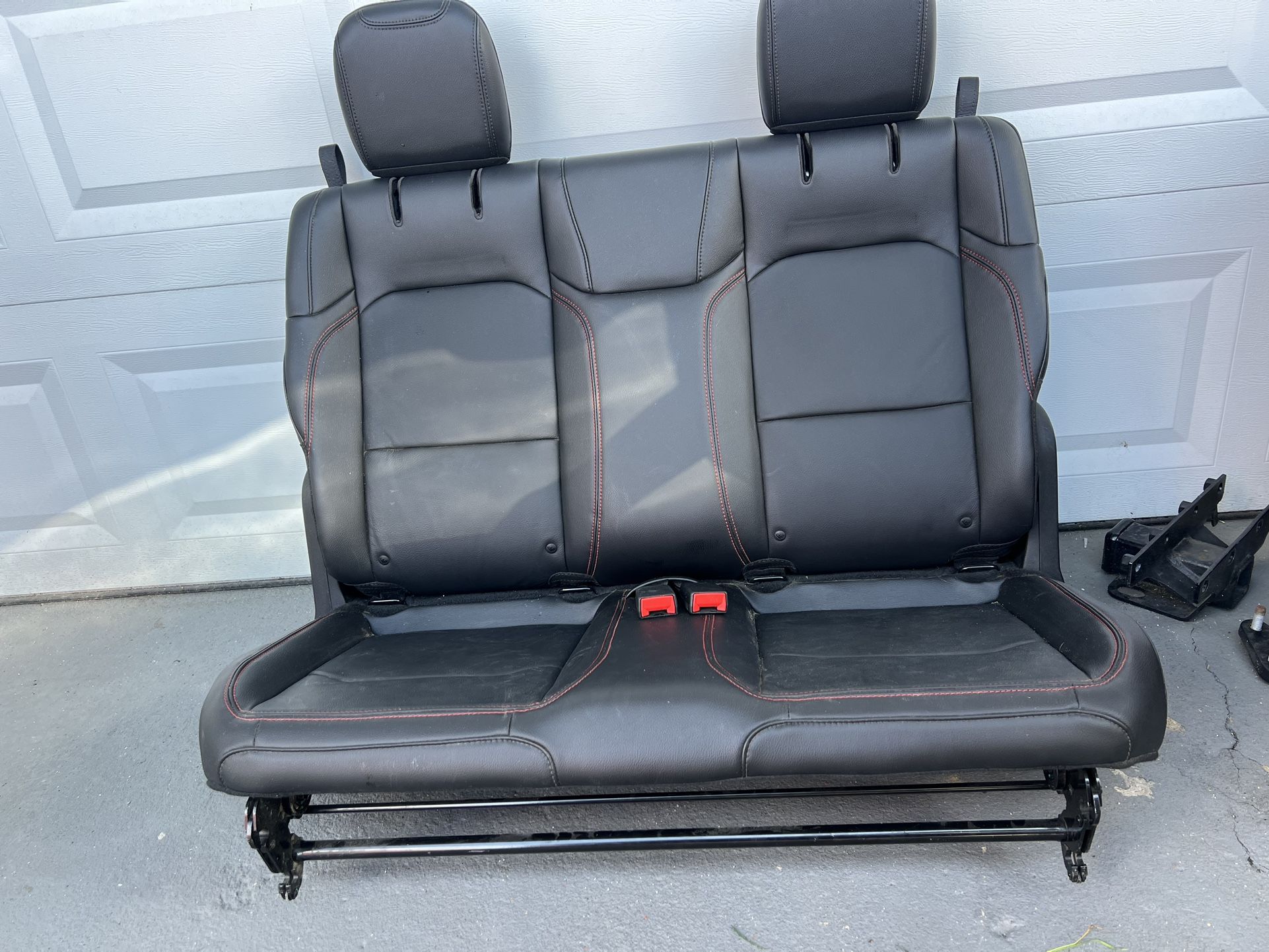 18-24 Jeep Wrangler Rubicon Back Seat 2 Door Part