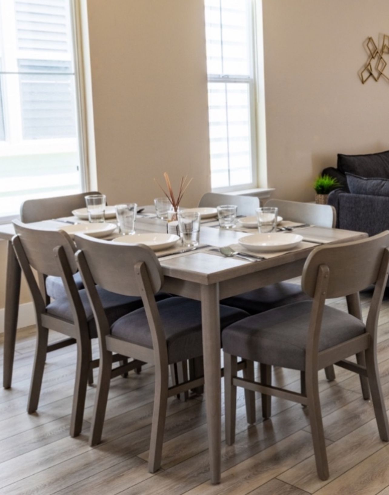 Wood Dining table & 6 Chairs