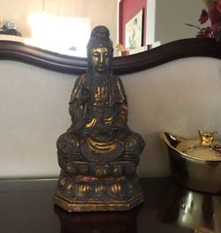 Vintage Asian Goddess Guanyin statue