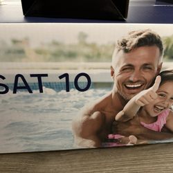 Pool Vacuum Robot/ Robot De Piscina 