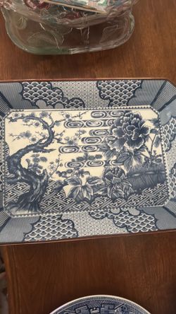 Japanese Sometsuke Porcelain Plates