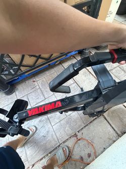 Yakima HoldUp EVO 4-bike platform rack