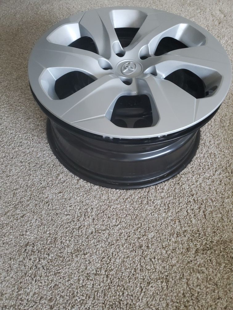 2020 Rav4 Stock Rims and Hubcaps