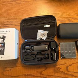 DJI Osmo Pocket 3 Creator Combo