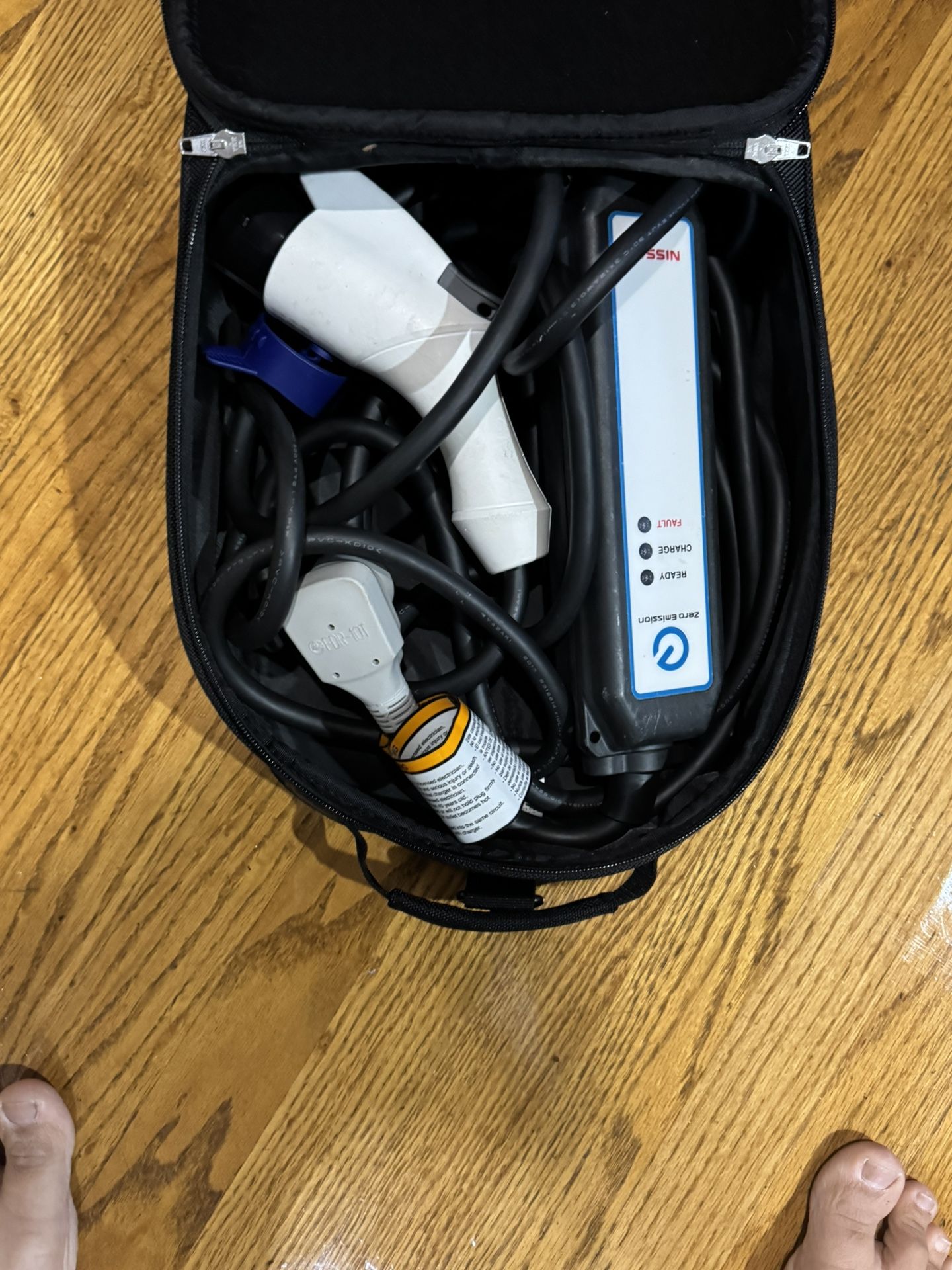 Charge Nissan Leaf