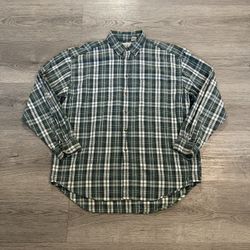 Vintage 2000s Gap Men’s Green/ White Plaid Button Up Longsleeve Shirt 