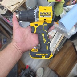 Dewalt Atomic 1/2 Inch Drill Driver