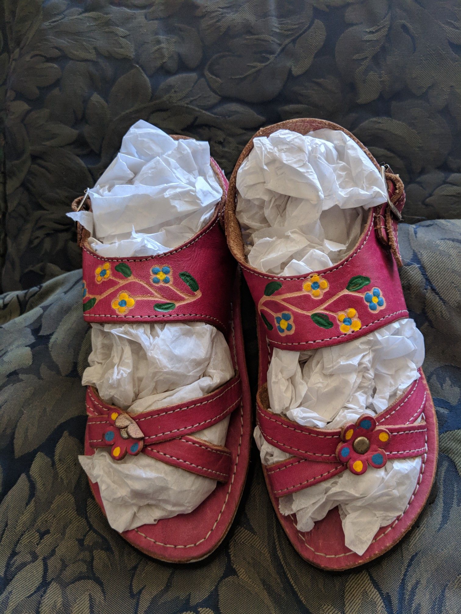 Huaraches girls size 1 leather