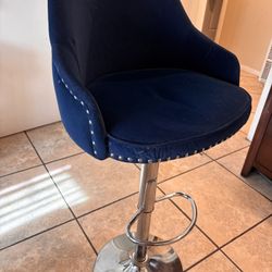 Blue Velvet Hydraulic Chair