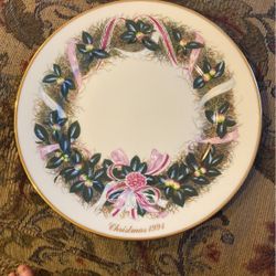 Limited Edition  Lenox Colonial Wreath 1991